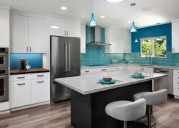 This contemporary San Jose kitchen doesn't shy away from color.