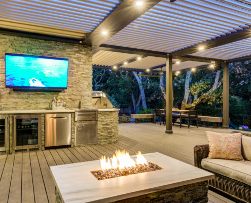 custom outdoor kitchen